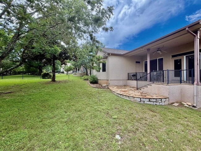 Building Photo - 111 Purple Sage Dr