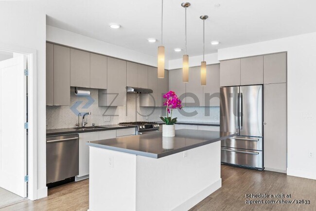 Building Photo - 3768 Capitol Ave