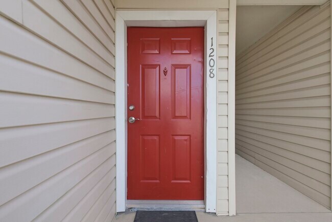 Building Photo - 2750 Holly Hall St