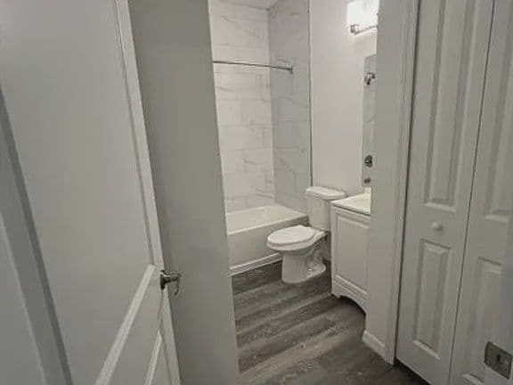 Building Photo - 1153 Oceanic Rd