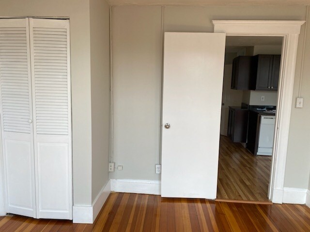 Building Photo - 224 Hanover St