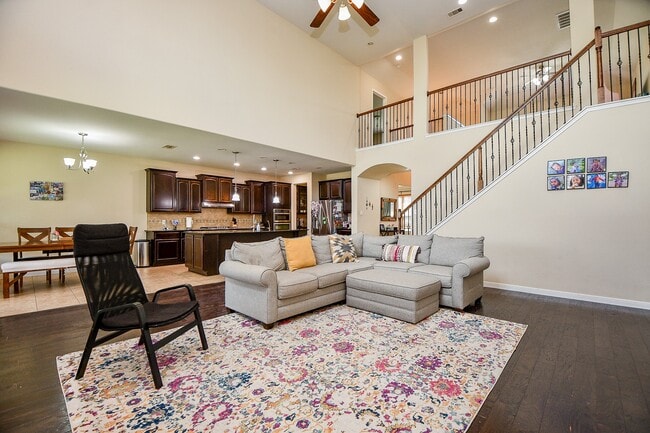 Building Photo - 4302 Trinity Creek Ct