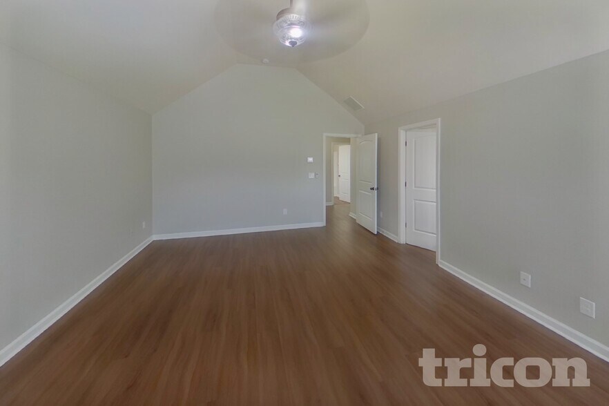 Building Photo - 217 Adeline Ln