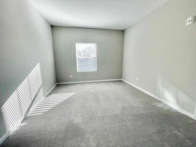 Building Photo - 301 N Madison St