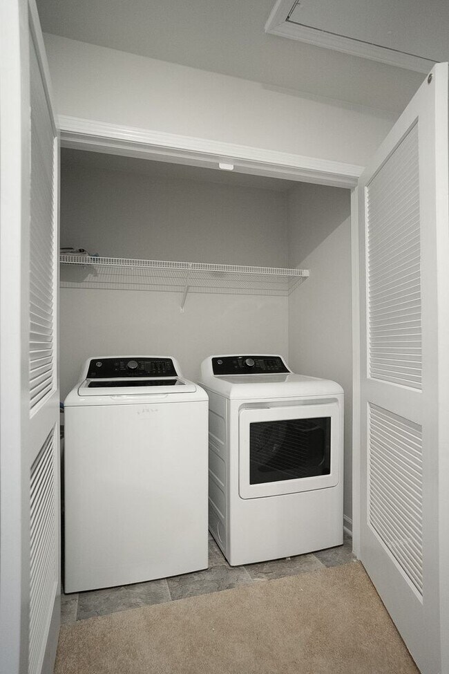 Building Photo - 950 Quaint Parish Cir