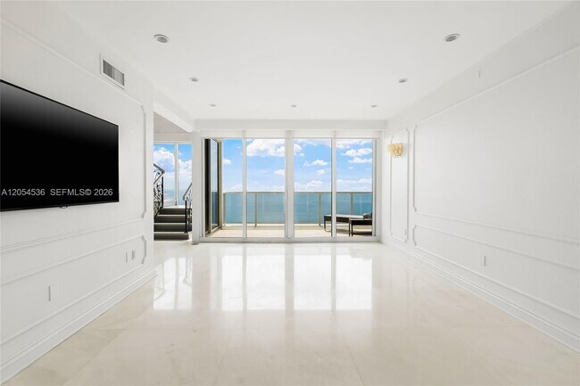 Building Photo - 19111 Collins Ave
