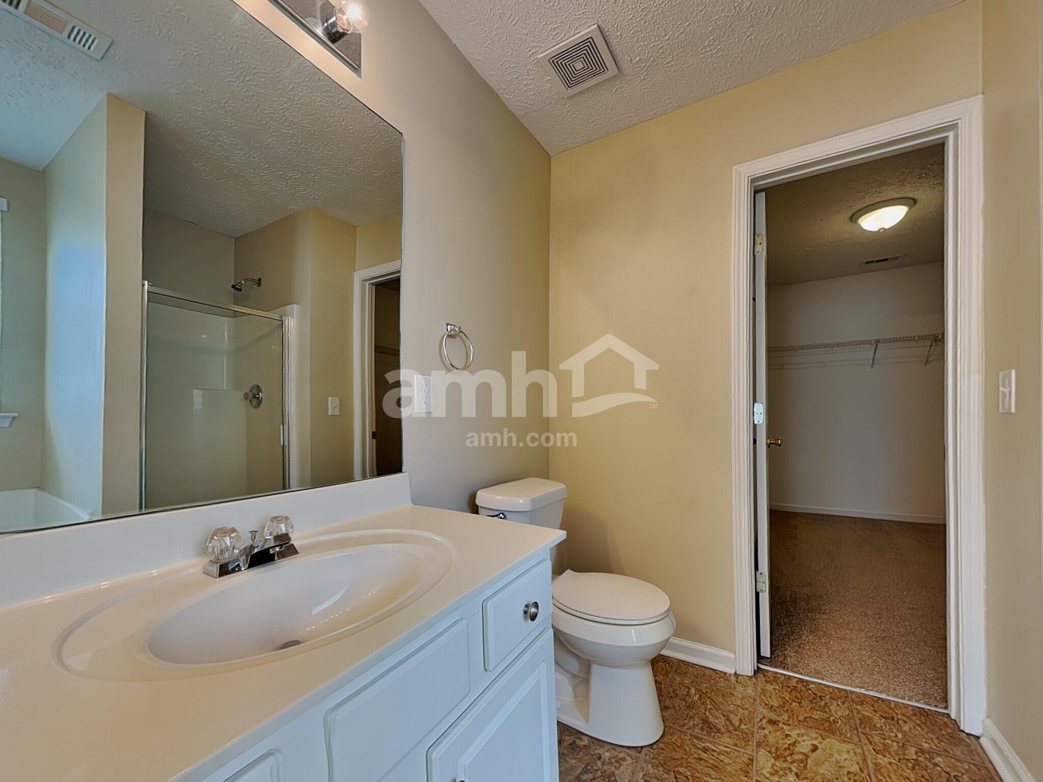 Building Photo - 329 Westminster Dr