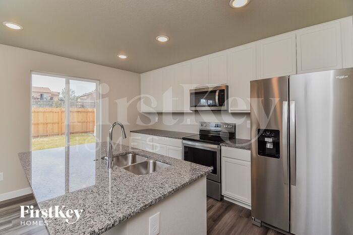 Building Photo - 10117 Luneth Dr