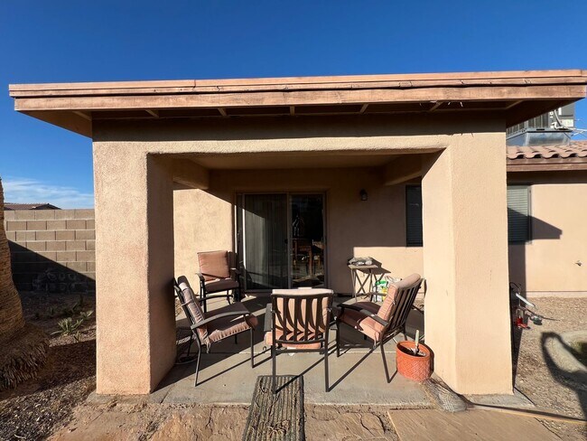 Building Photo - 3 BEDROOM IN WILDFLOWER!