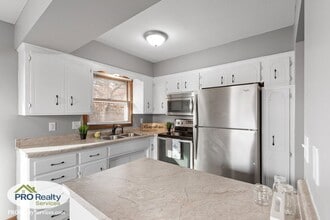 Building Photo - 3 Bedroom House in Oakdale