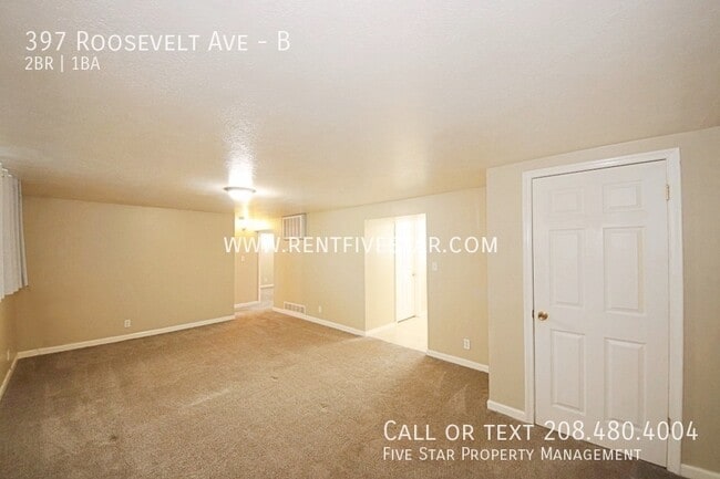 Building Photo - 397 Roosevelt Ave