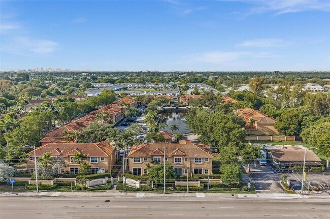 Building Photo - 4978 White Mangrove Way E