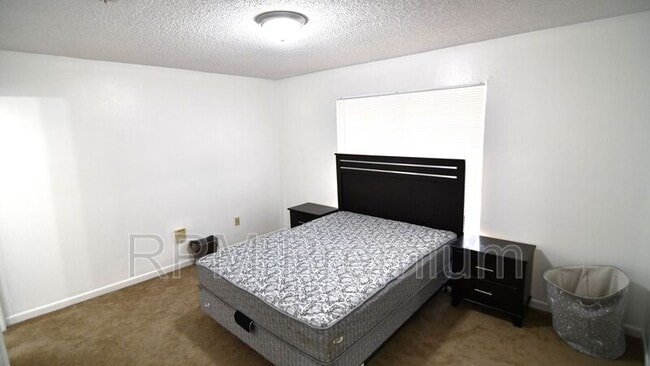 Building Photo - 1795 Boulevard De Province Blvd