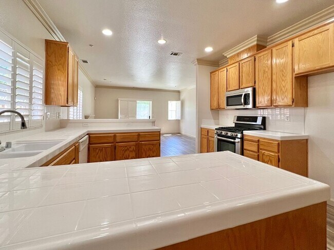 Building Photo - Spacious Four Bedroom Napa Home