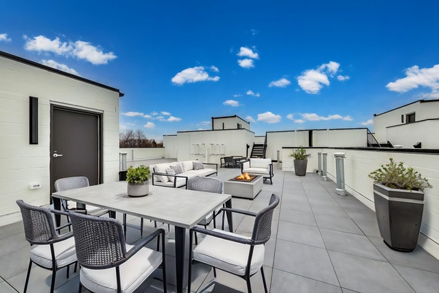 Building Photo - 5015 N Lincoln Ave