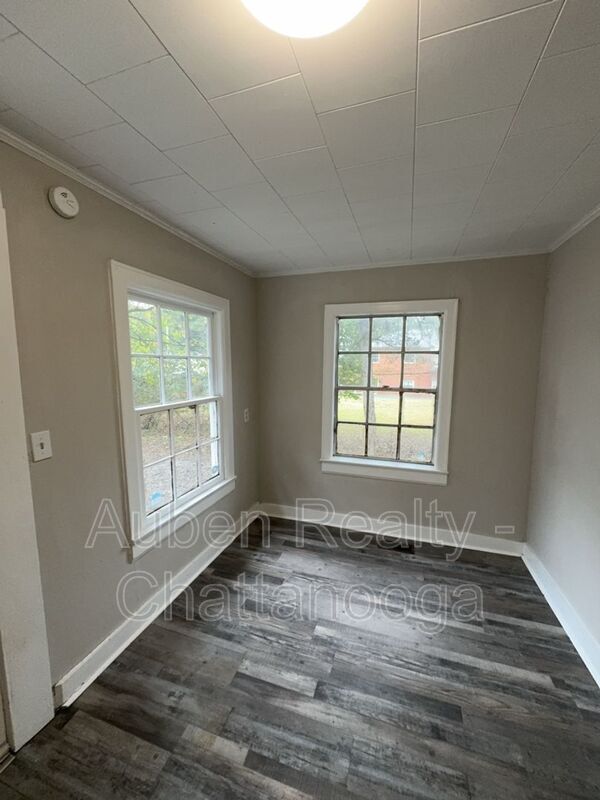 Building Photo - 52 Wilburger St