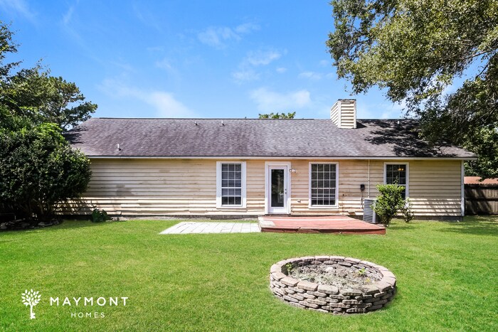 Building Photo - 105 White Pine Ct