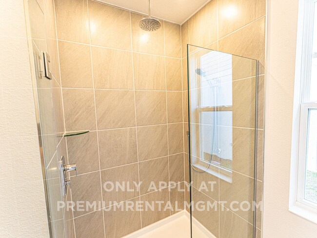 Building Photo - Coming soon!!!!-Discover Your Pristine Sanctuary at Trinity Place!!-5895 Vision Road St. Cloud, F...