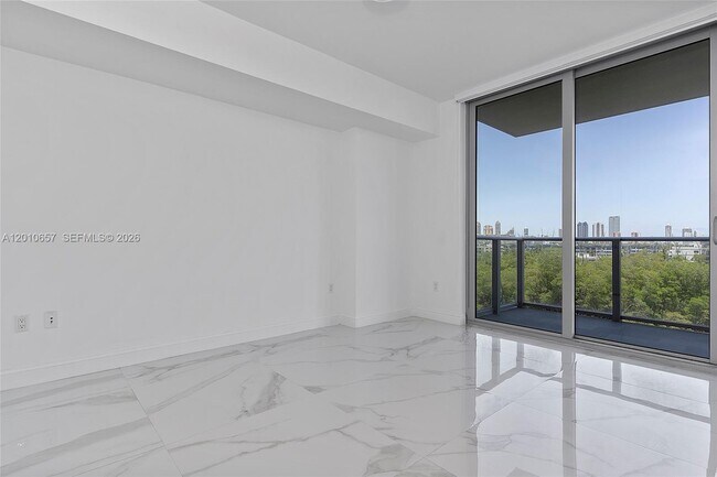 Building Photo - 16385 Biscayne Blvd