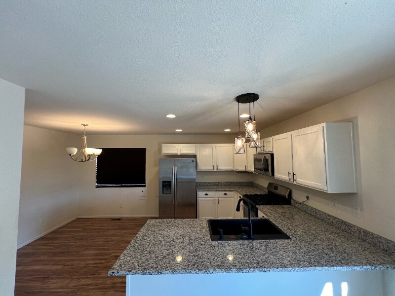 Building Photo - 1761 Silver Meadow Cir