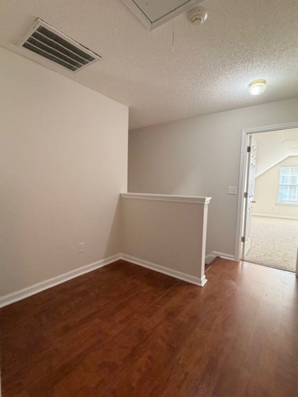 Building Photo - 412 Killian Green Dr