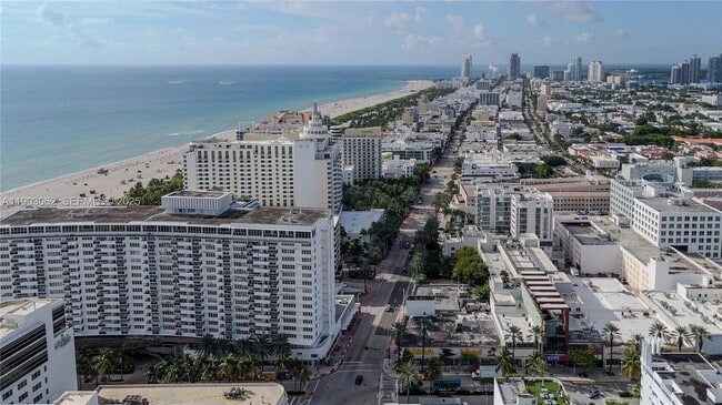 Building Photo - 100 Lincoln Rd