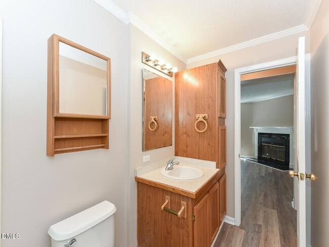 Building Photo - 4304 Amherst St