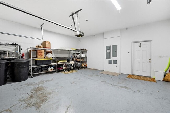 Building Photo - 515 5th Ave NE