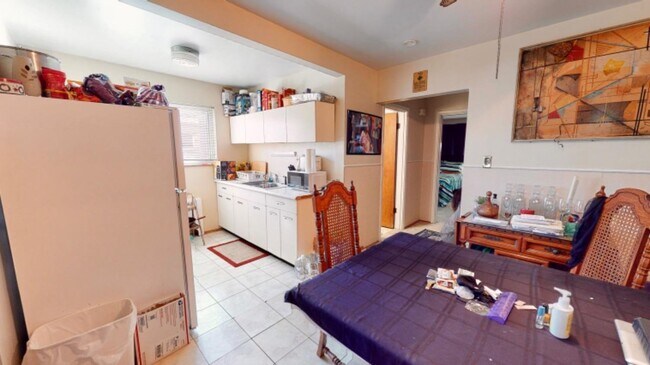 Building Photo - 8543 Cottonwood Dr