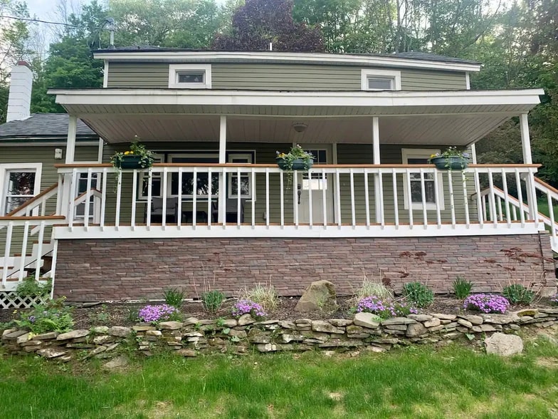 Building Photo - 462 Briscoe Rd