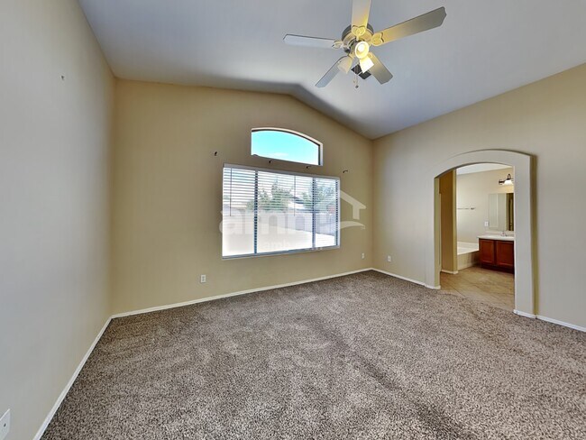 Building Photo - 4661 S Paseo Rio Bravo