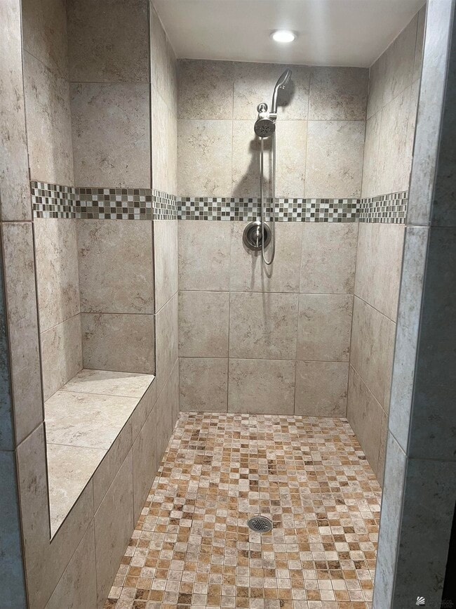 Building Photo - 1294 W 19th St