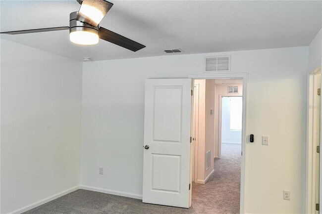 Building Photo - 38061 Elby Ln