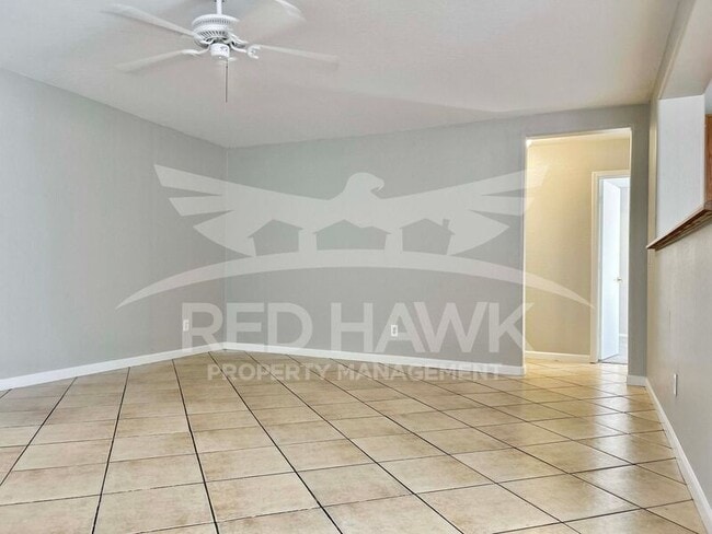 Building Photo - 2701 E Bagdad Rd