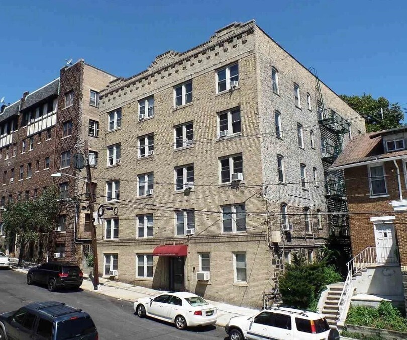 Building Photo - 34 74th St