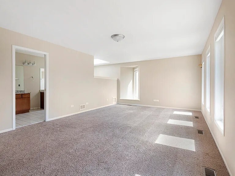 Master Bedroom - 34191 N Horseshoe Ln