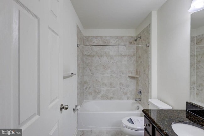 Building Photo - 101 Pearce Ln