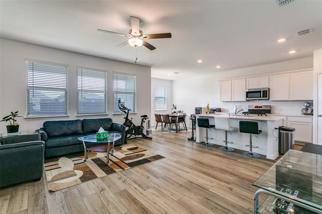 Building Photo - 14737 Mainstay Way