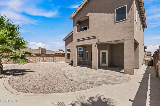 Building Photo - 12744 Midland Ct
