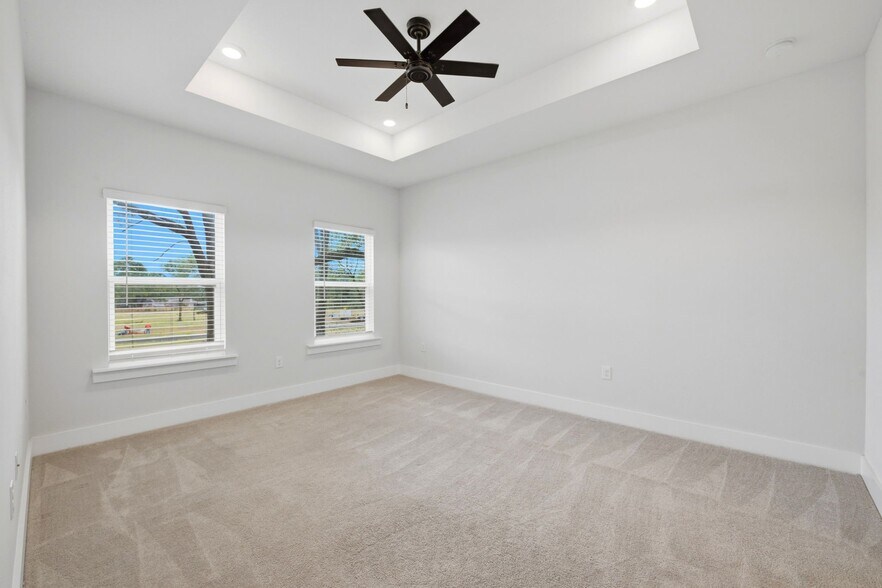 Building Photo - 209 Camellia Dr