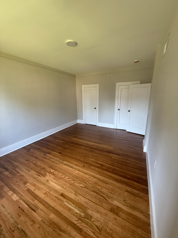 Building Photo - 501 W 7th St