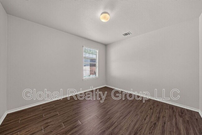 Building Photo - 5240 Brookline