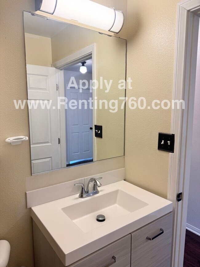 Building Photo - Rare and Spacious 4 Bedroom Indian Cove Home with Solar Panels!