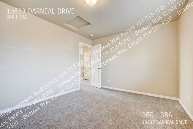 Building Photo - 10833 Darneal Dr