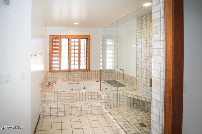 Building Photo - 4554 Rayburn St