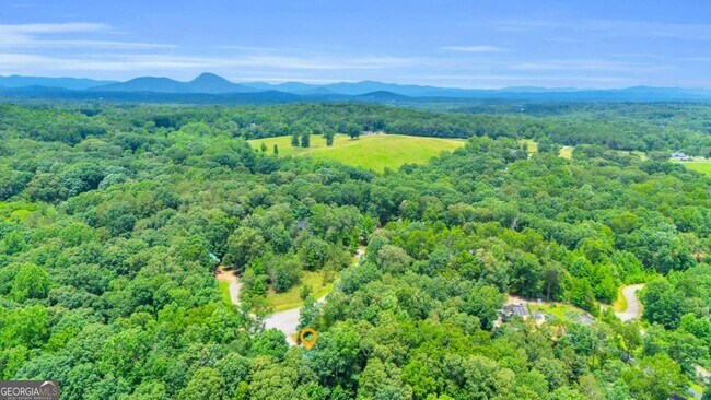 Building Photo - 417 Hickory Ridge Dr