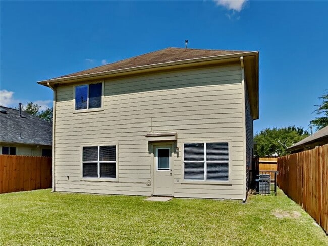 Building Photo - 14231 Bonham Oaks Ln