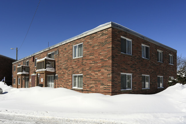 Building Photo - Shaker Park Gardens Apartments