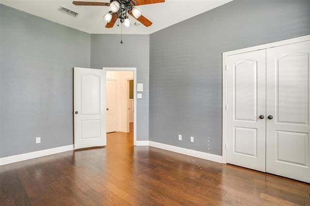 Building Photo - 704 Red Oak Ct