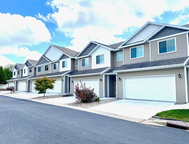 Building Photo - 101 Partridge Path